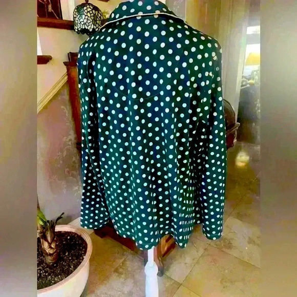 Soma pajama top. NWT XL. Super soft. Green with tan polka dots. - Picture 5 of 7